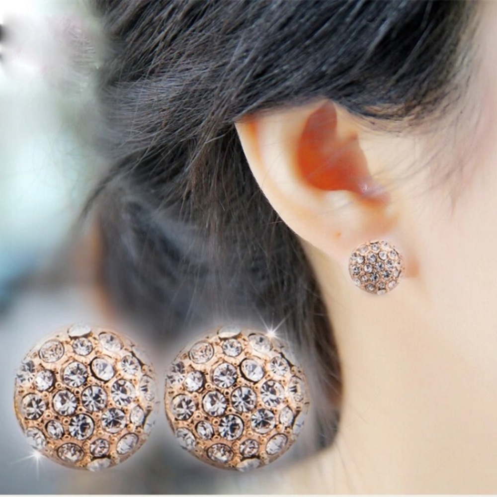 💙💎💲FIRM🛍➕BUNDLE➕🛍4 DISCOUNT PAVE CIRCLE STUDS - Picture 3 of 8